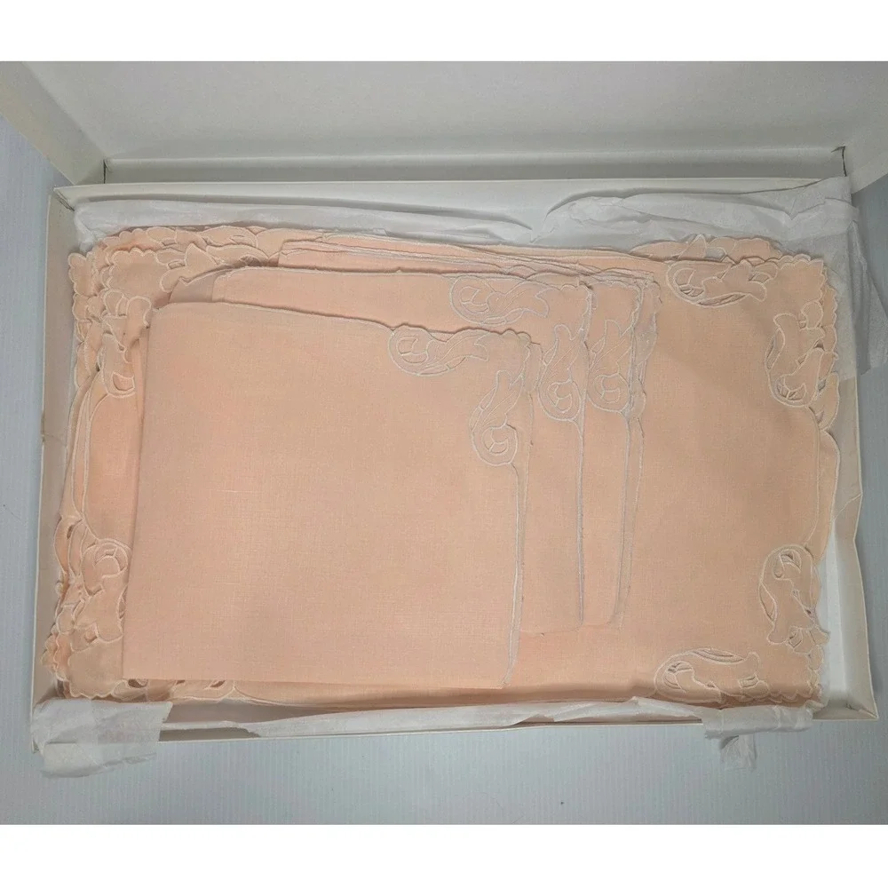 Vintage Johnston's Inc Peach Linen Tablecloth Napkin Set Cutwork Embroidery‎